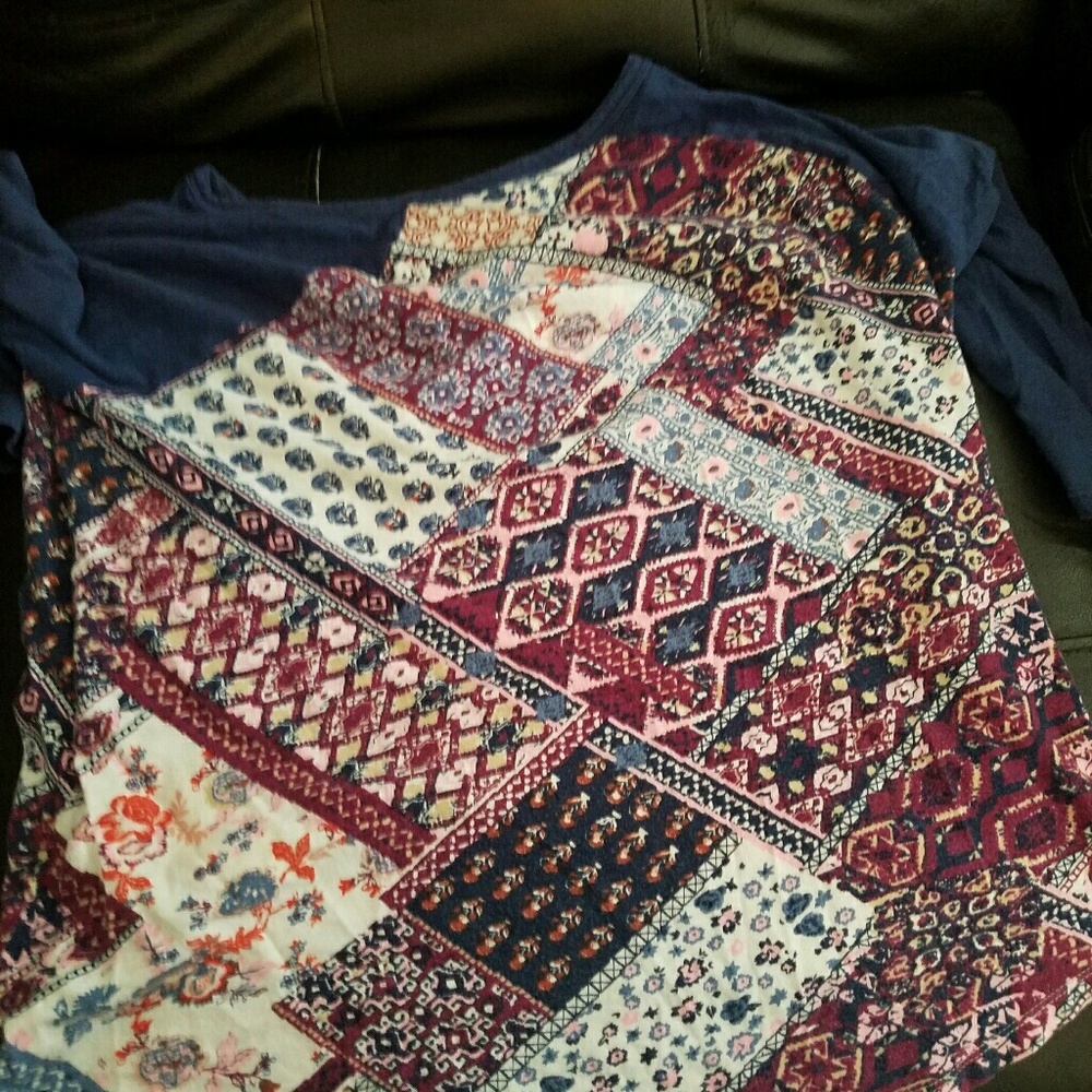Top - Picture 3 of 3
